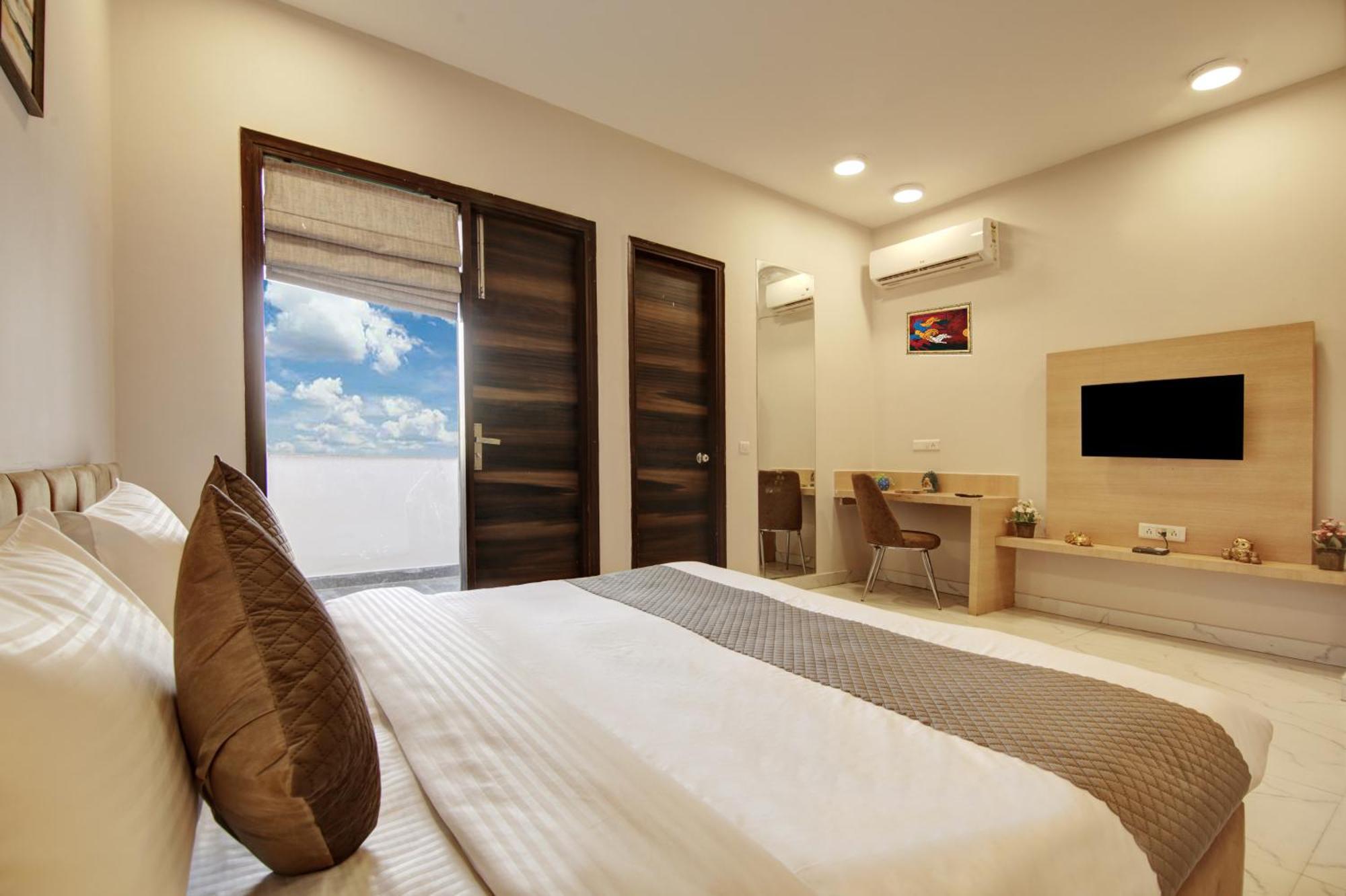 Limewood Stay - Fortis Hospital Gurgáon Exteriér fotografie