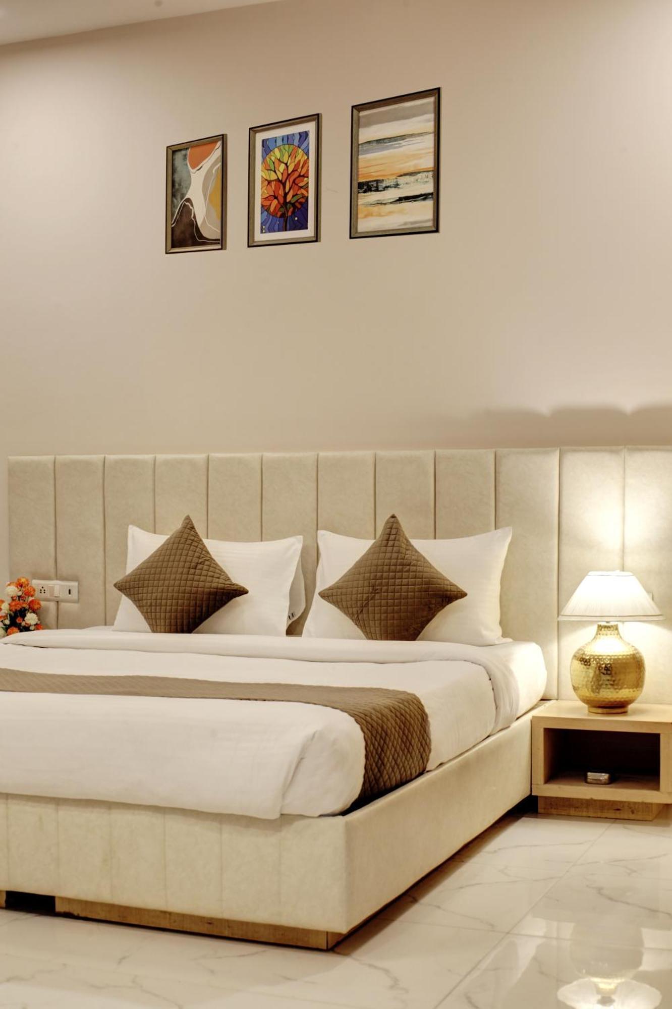 Limewood Stay - Fortis Hospital Gurgáon Exteriér fotografie