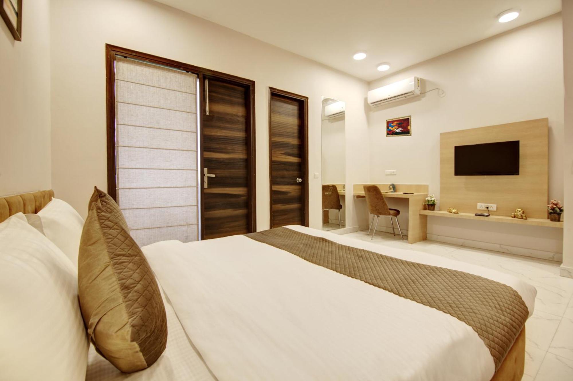Limewood Stay - Fortis Hospital Gurgáon Exteriér fotografie
